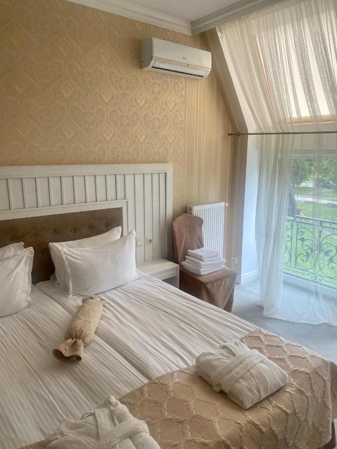 Boutique Hotel Deluxe Каменец-Подольский Экстерьер фото