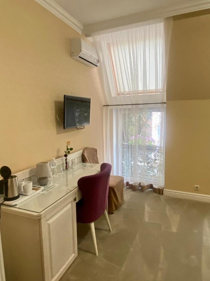 Boutique Hotel Deluxe Каменец-Подольский Экстерьер фото