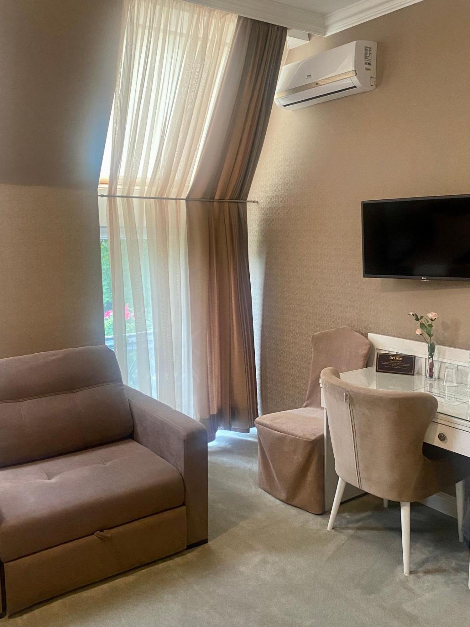 Boutique Hotel Deluxe Каменец-Подольский Экстерьер фото