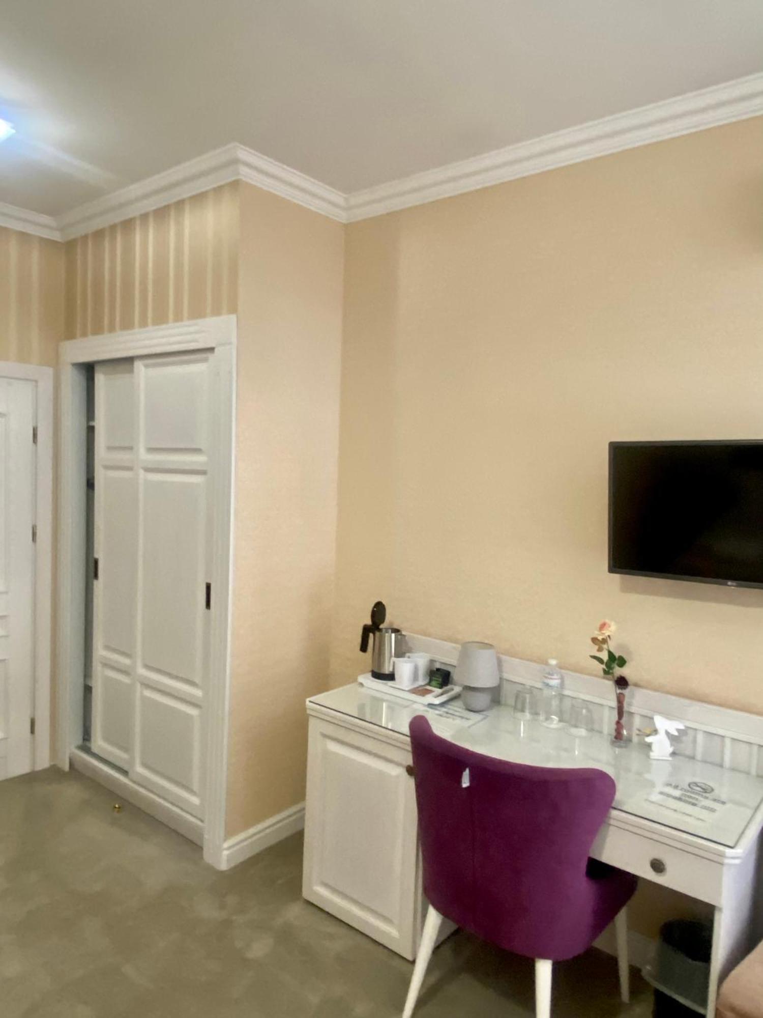 Boutique Hotel Deluxe Каменец-Подольский Экстерьер фото