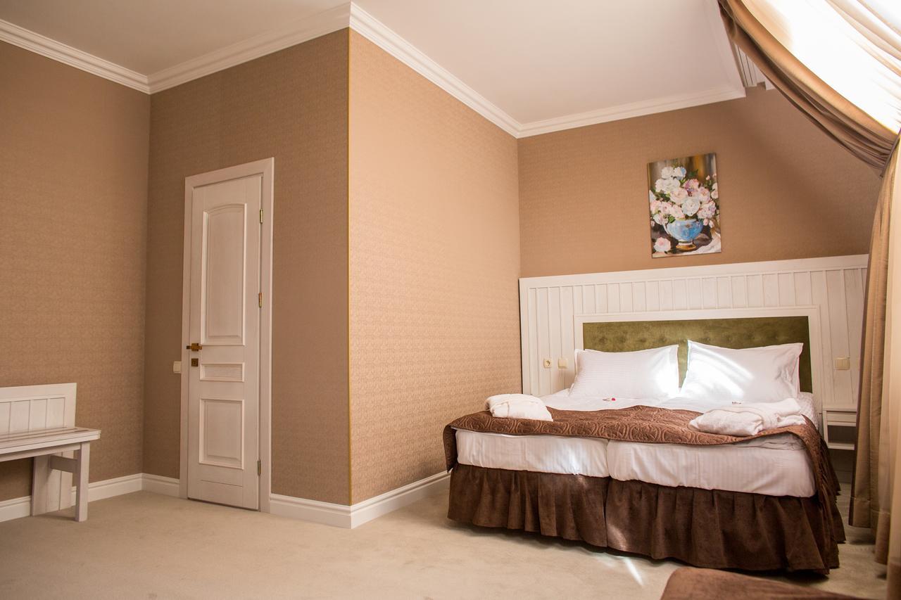 Boutique Hotel Deluxe Каменец-Подольский Экстерьер фото